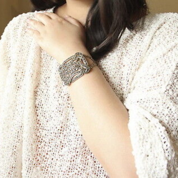 Jewelmint Savoy Vintage style Bracelet - Picture 4 of 4